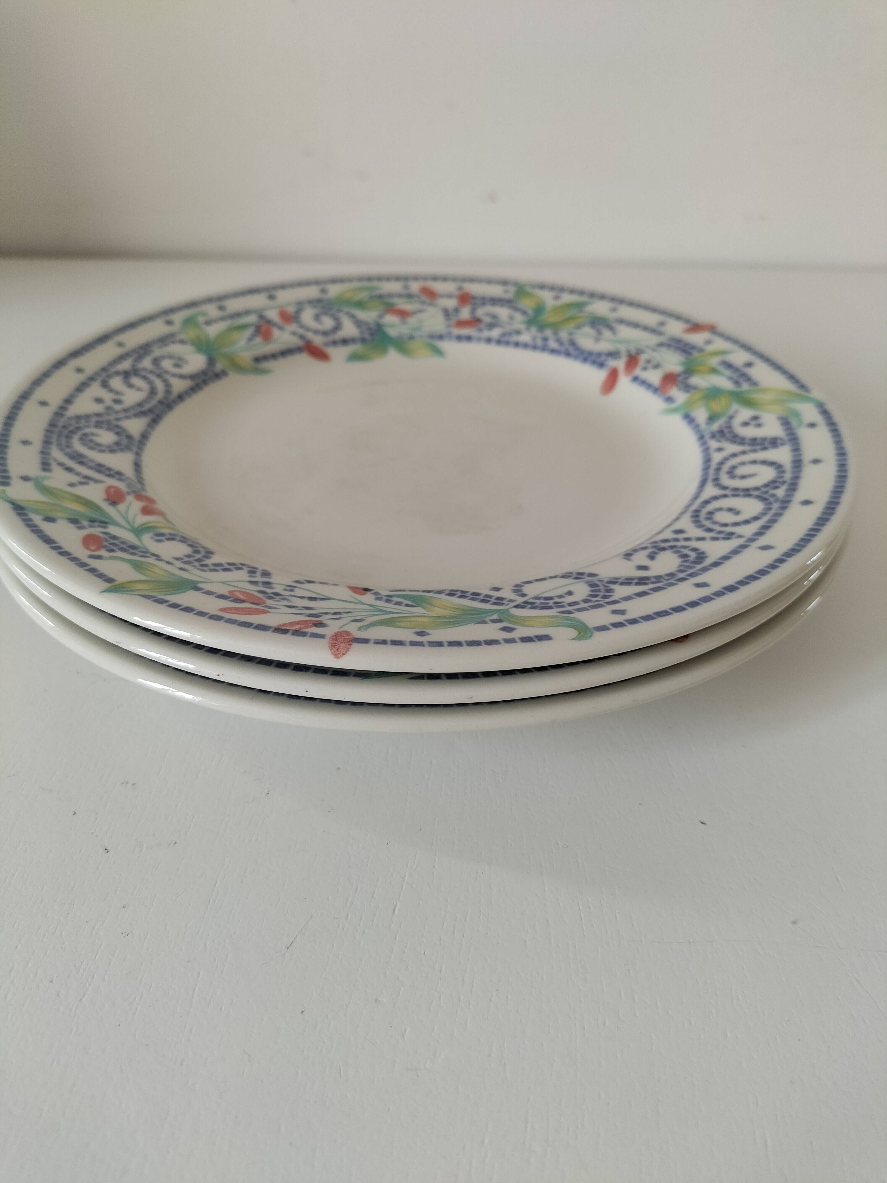 3 plates Churchill England mosaic and floral design