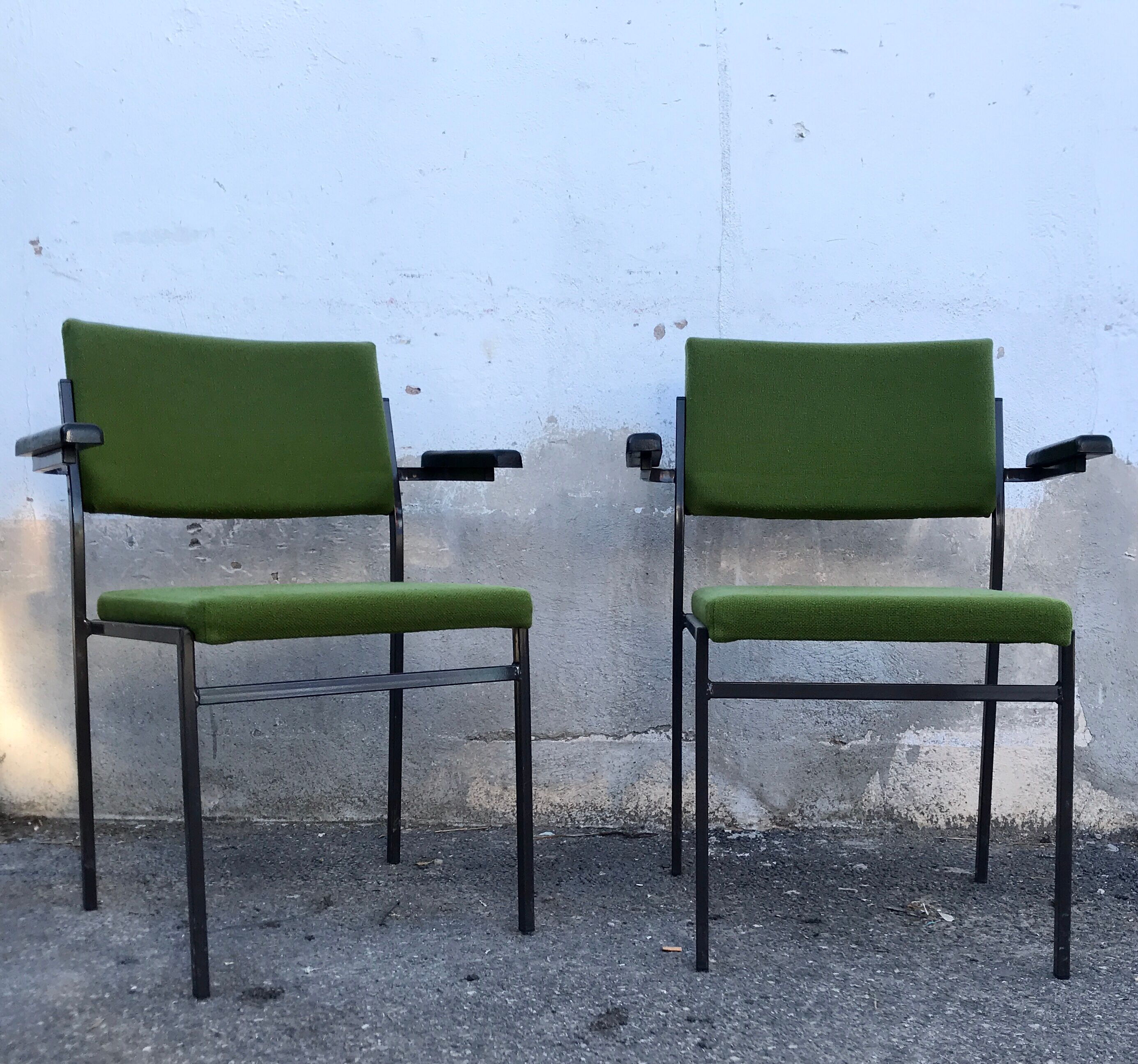 27 armchairs - modern - vintage - metal feet - 1960