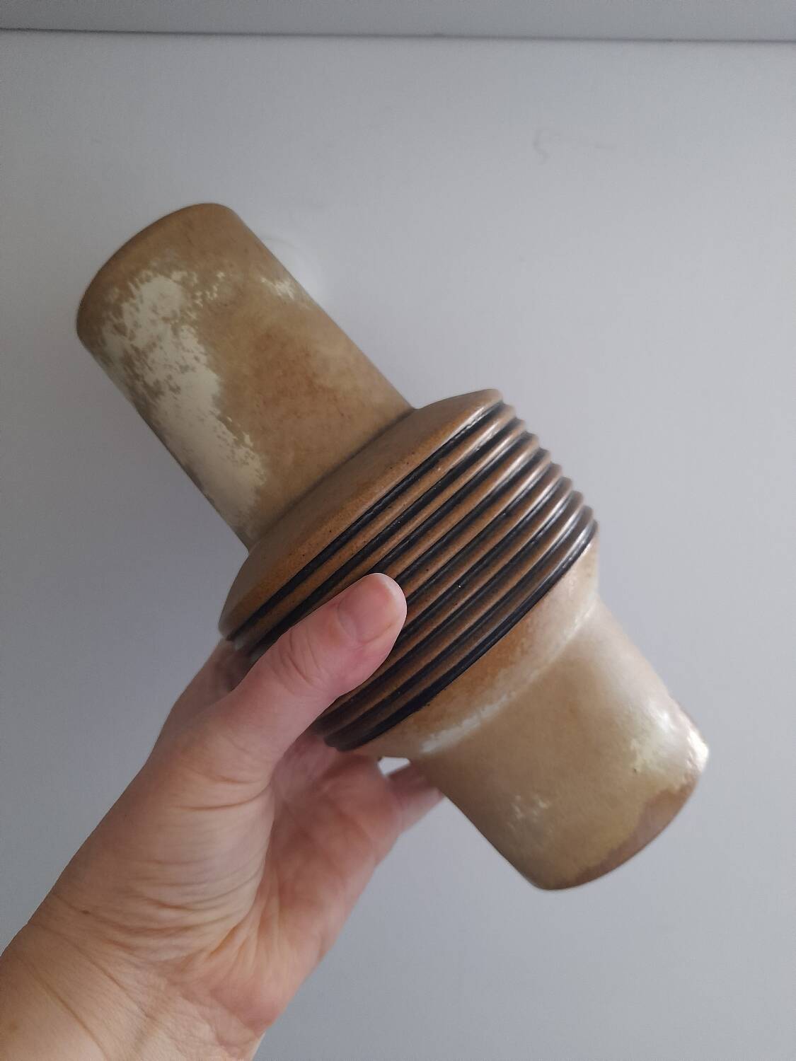 Beautiful ceramic saucer vase