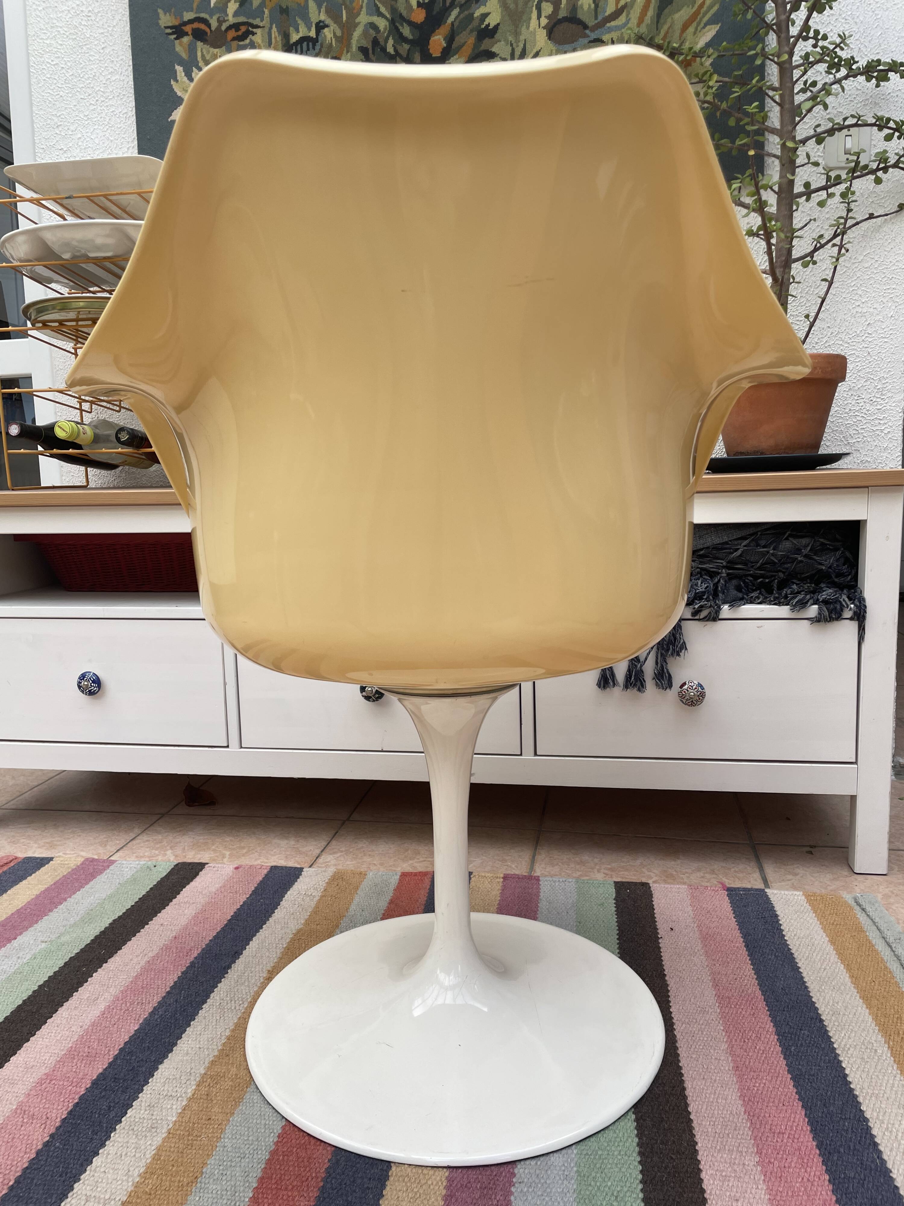 Fauteuil TULIP pivotant par Rudi Bonzanini