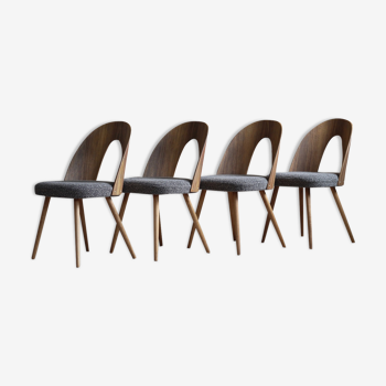 Ensemble de 4 chaises à manger du milieu du siècle par A. Šuman, rembourré dans le tissu Kvadrat