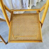 Paire de chaises pliantes cannées