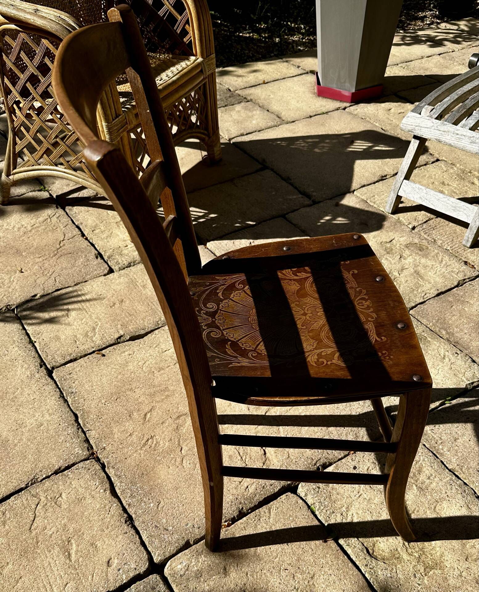 Chaise de bistrot ancienne