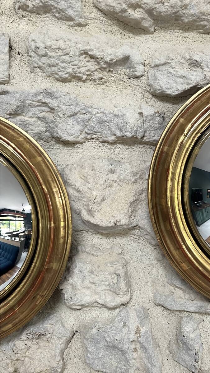 Paire de miroirs anciens 22,5cm de sorcière doré à la feuille d’or