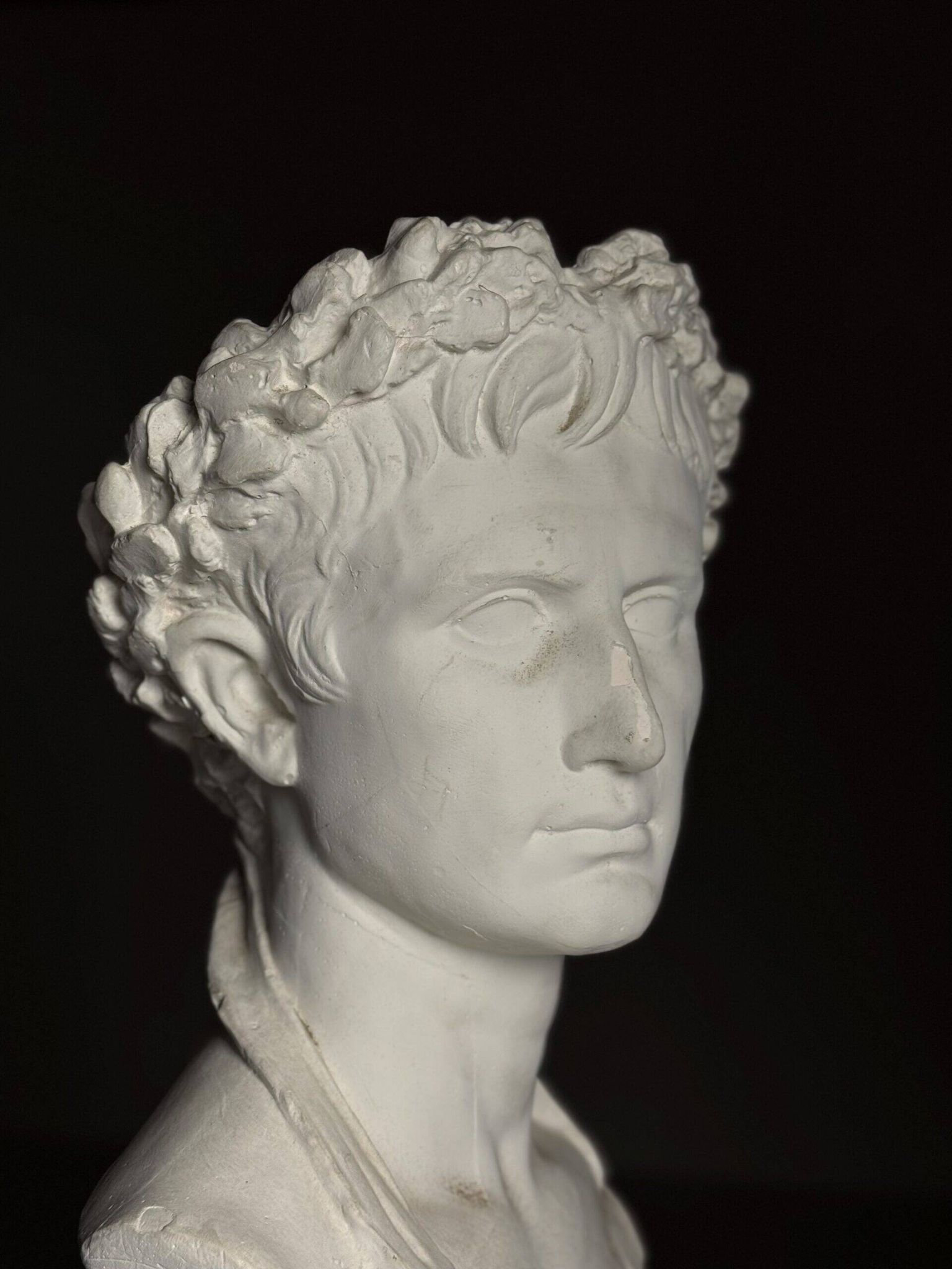 Buste en plâtre de l'empereur Auguste