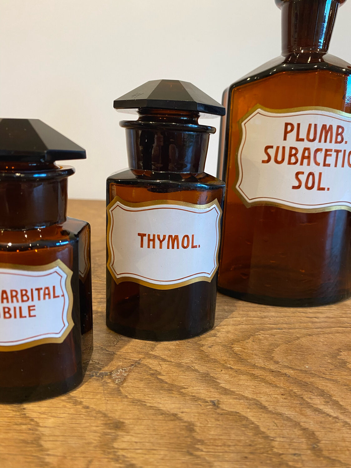 Set of 7 apothecary bottles