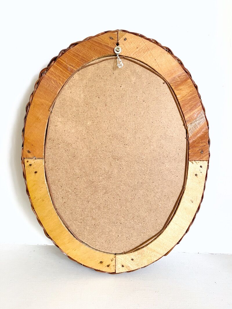 Oval mirror in braided wicker