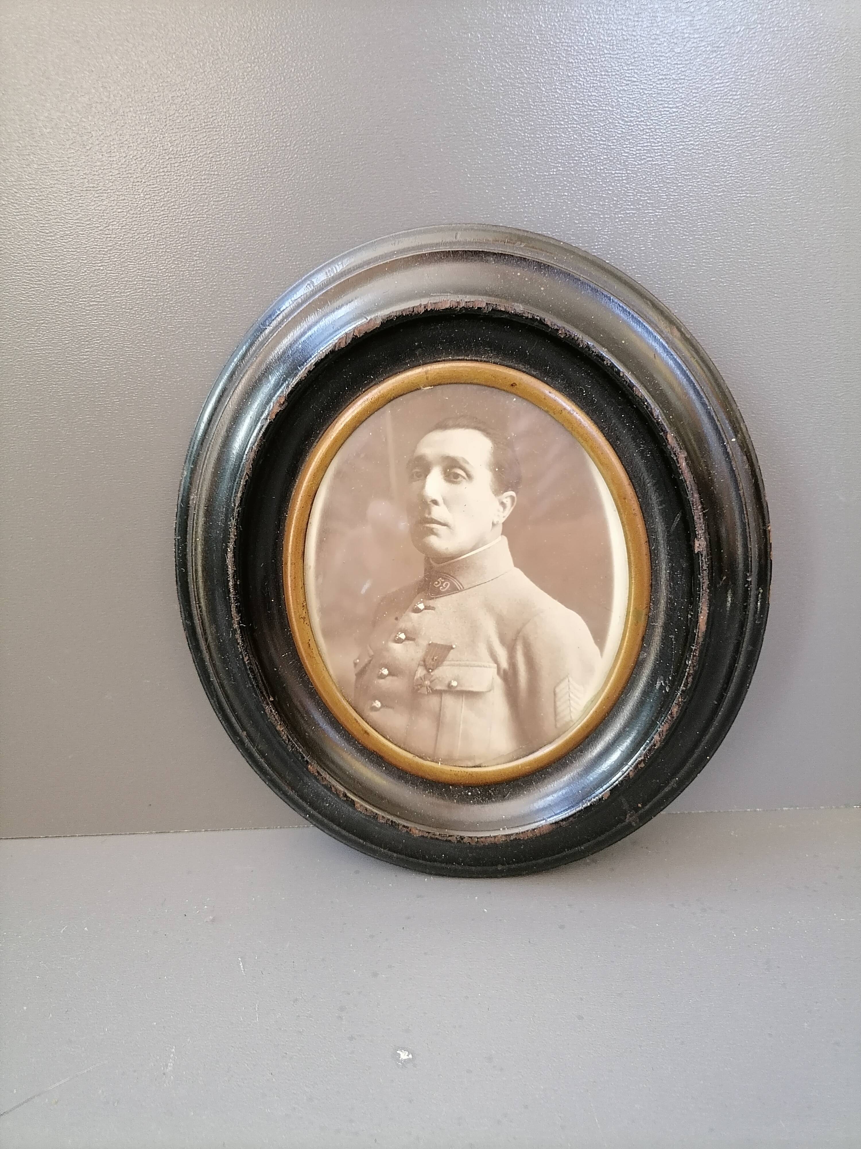 Sew oval black photo