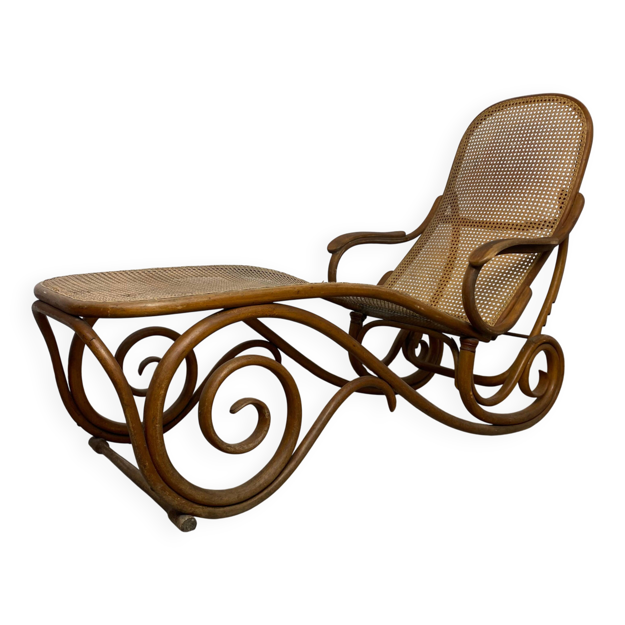Lit de jour en bois courbé n°2 par Thonet