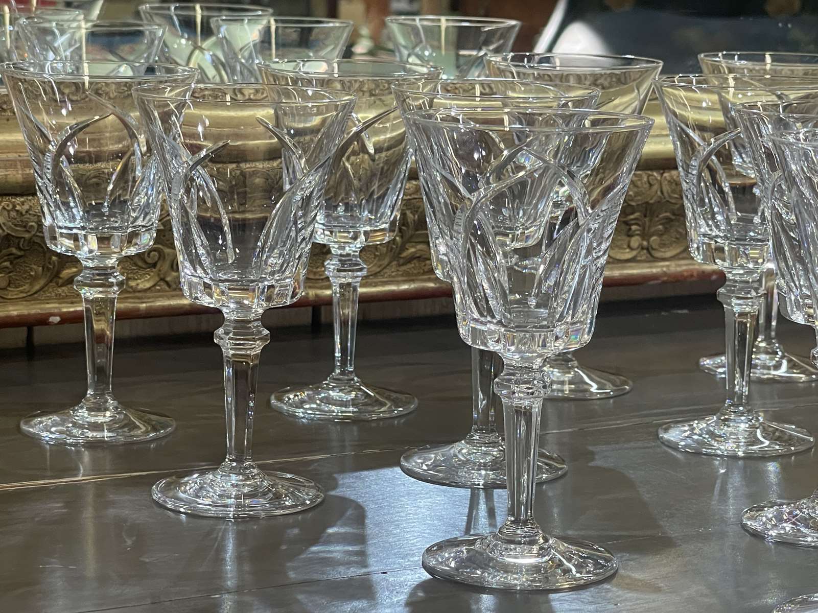 Series of 11 Sèvres crystal wine glasses Niagara model of the 1950s
