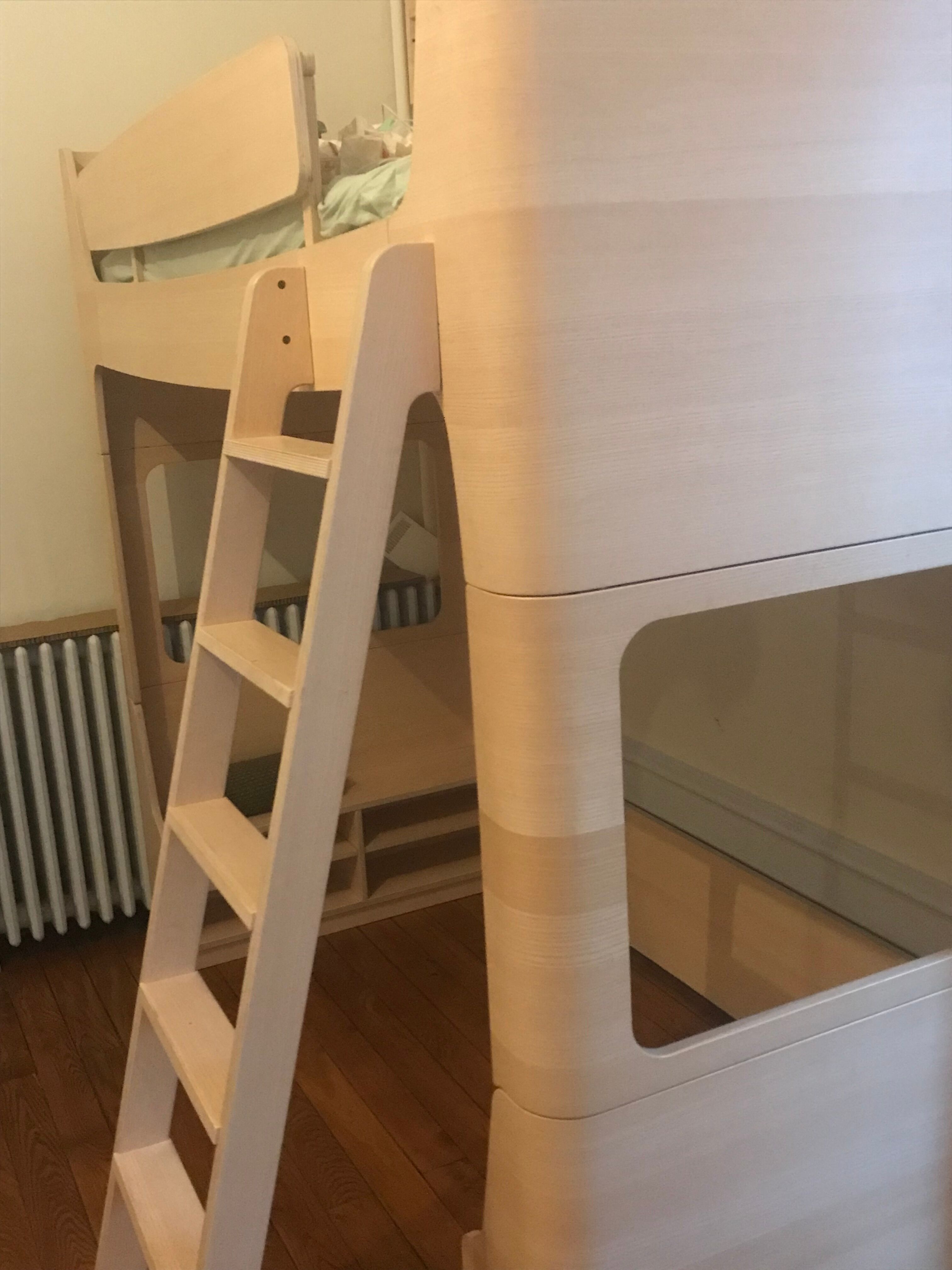 Mezzanine bed mild wild