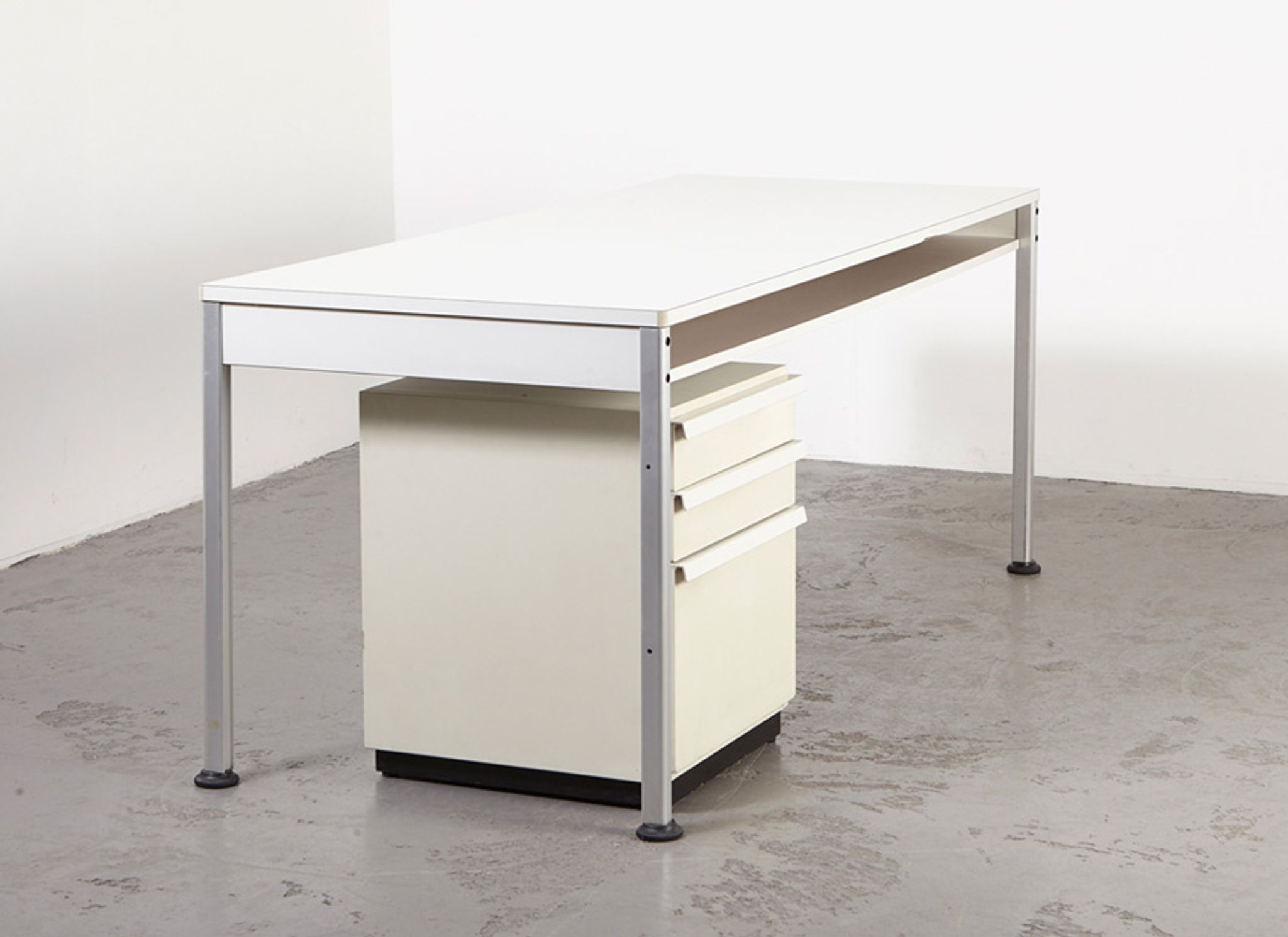 Dieter Rams bureau RZ-57 pour Vitsoe 1957
