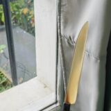 Fruit cutlery in blond and brown horn