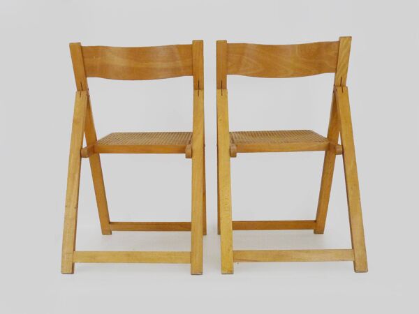 Paire de chaises pliantes vintage en Hêtre et cannage. Italie années 70