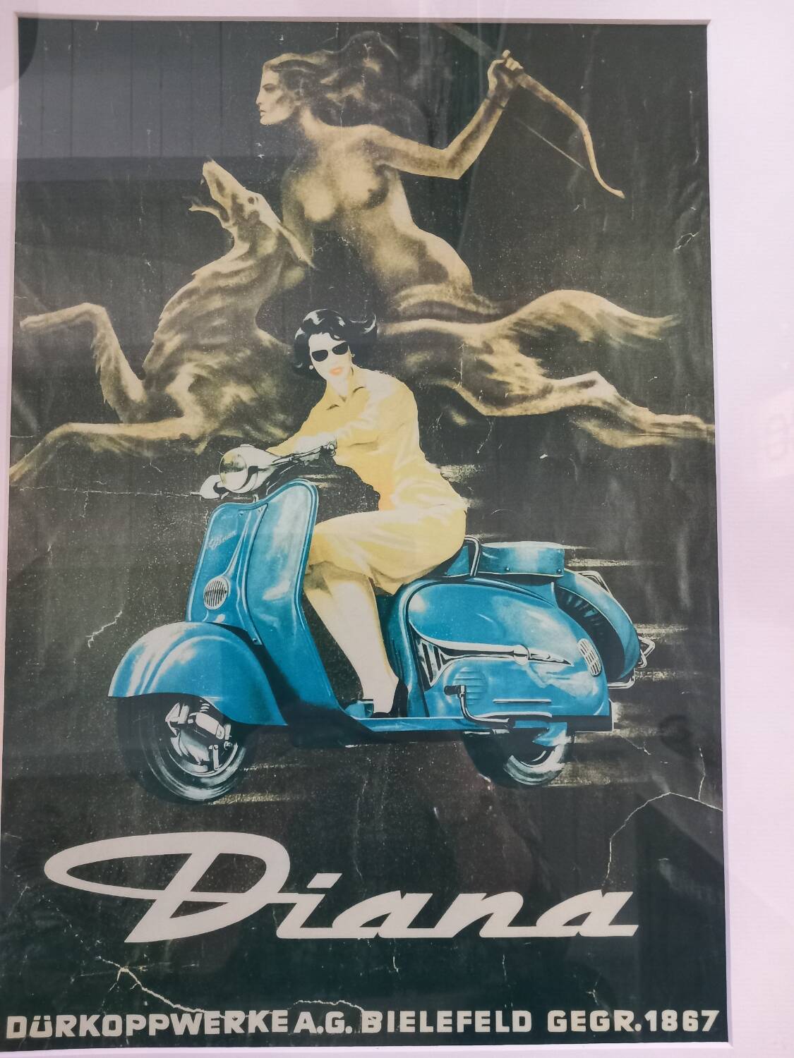 Cadre avec ancienne affiche publicitaire Diana