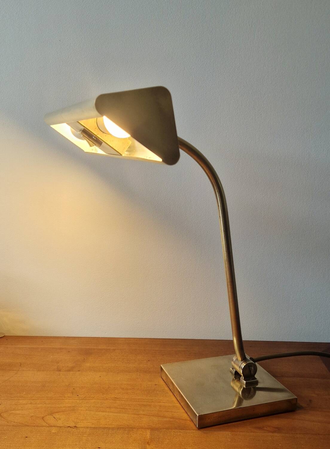 Banker style brass desk lamp 1970