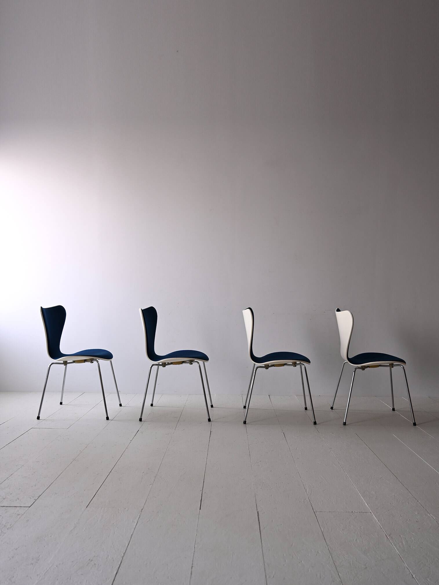 Arne Jacobsen 'series 7' chair set