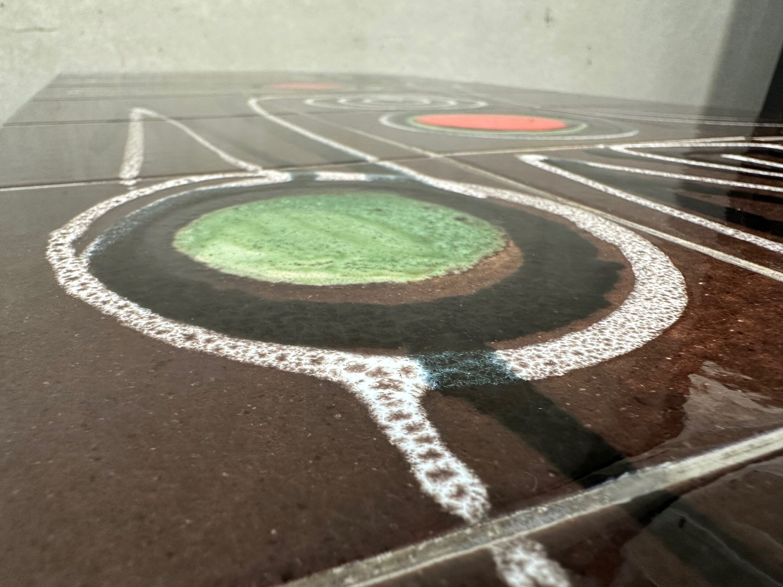 Table basse des années 50 – céramique et chrome