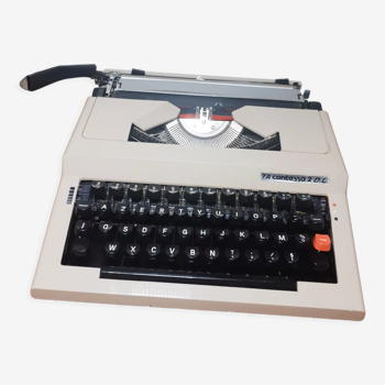 Portable typewriter " Contessa 2 "