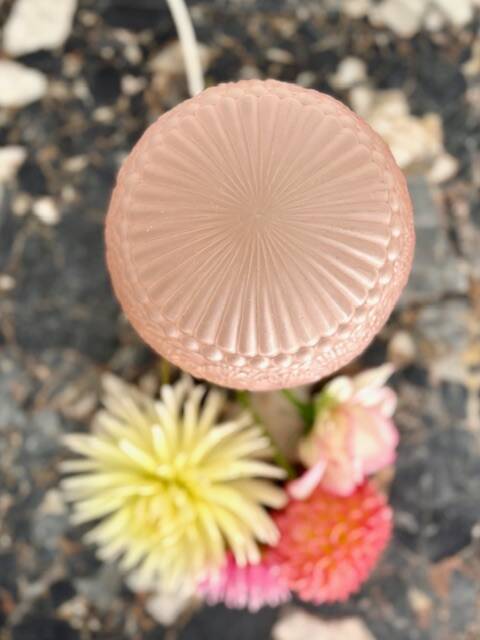Art Deco lamp in pink glass with floral decoration