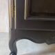 Armoire « chapeau de gendarme »