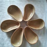 Service's lawyer or aperitif in sandstone