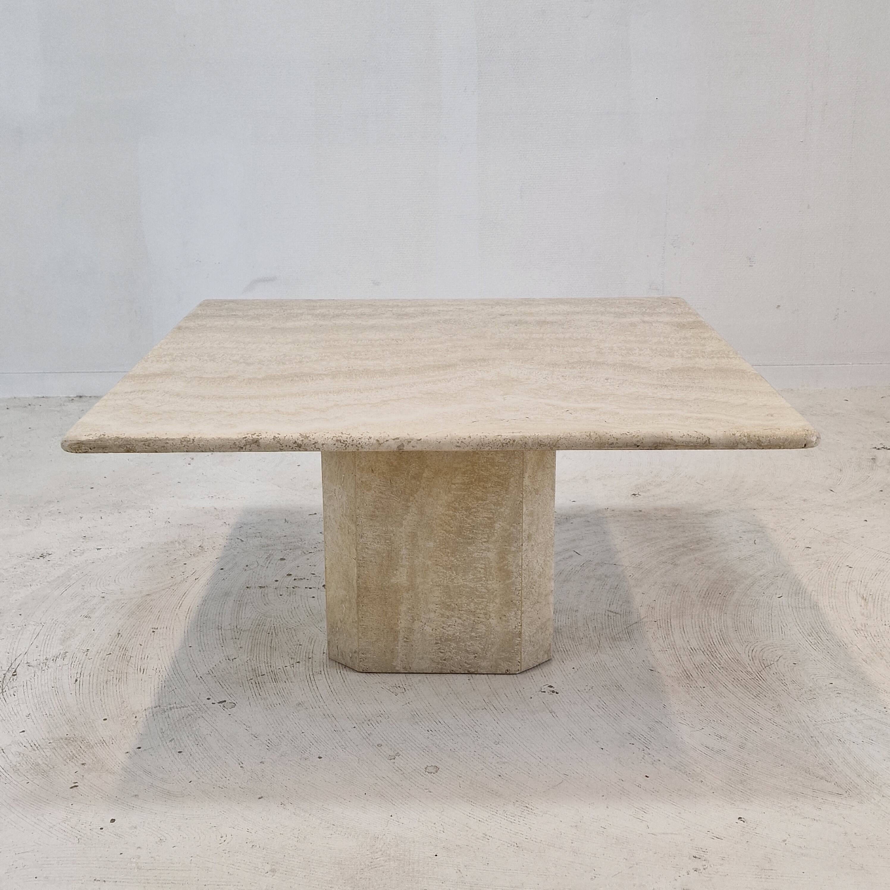 Italian coffee table in travertine, 1980s