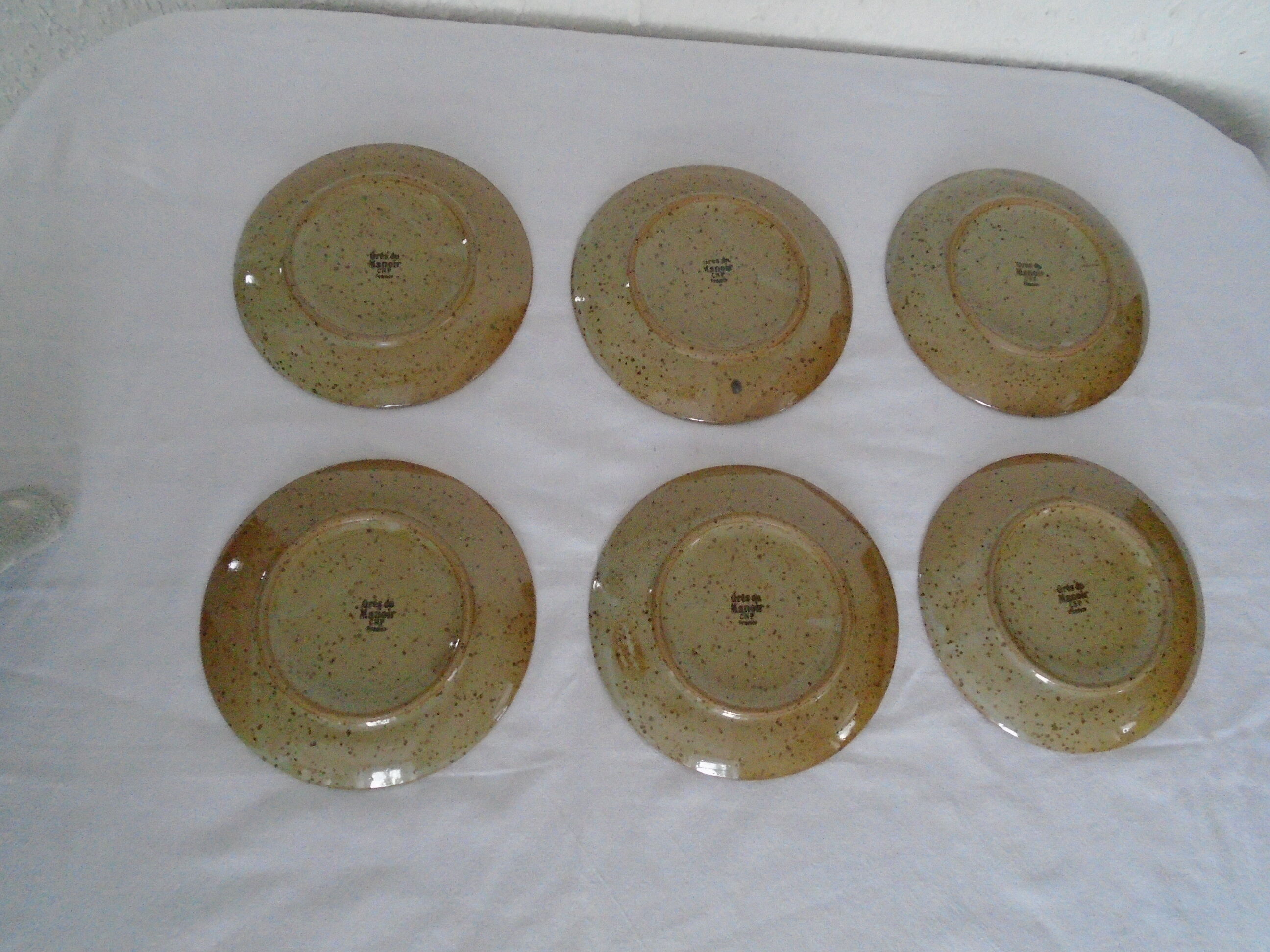 6 plates of sandstone desserts from the CNP France