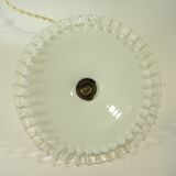 "Rise and fall" suspension in opaline and porcelain