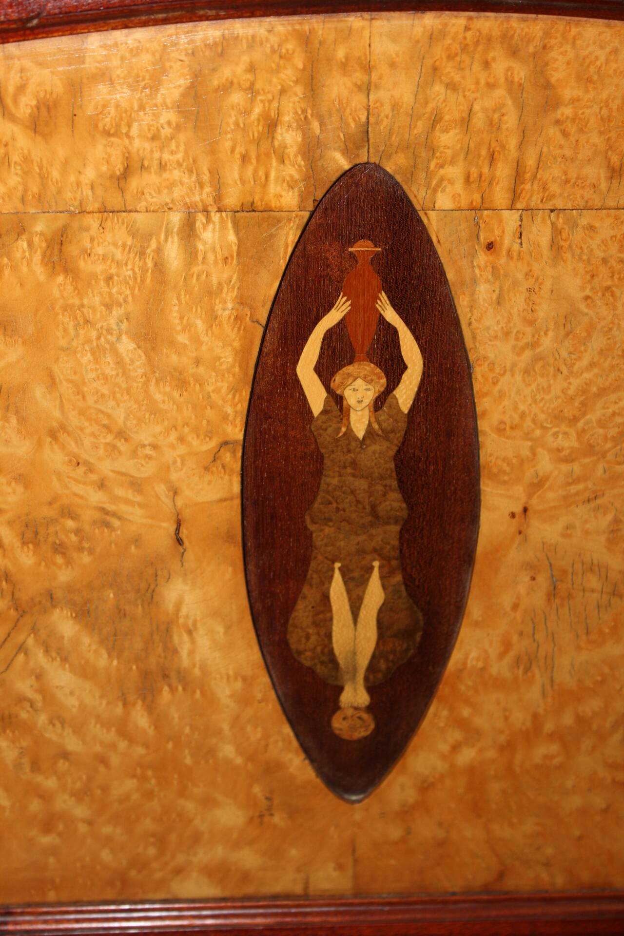 Vitrine Art Déco en Marqueterie vers 1925