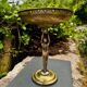 Grande coupe à fruits en laiton femme Art Nouveau
