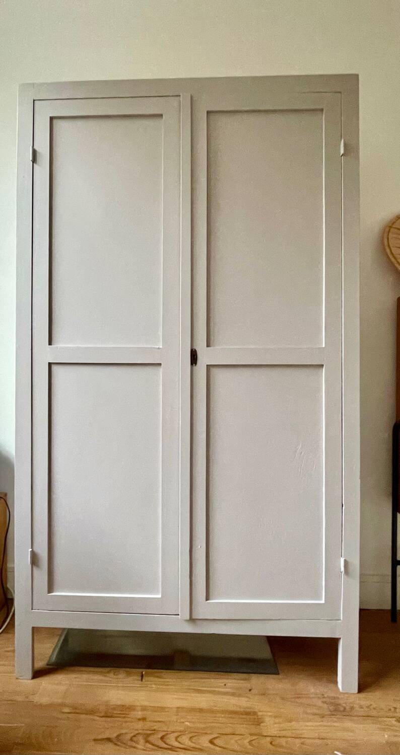 Armoire parisienne taupe