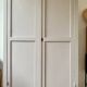 Armoire parisienne taupe