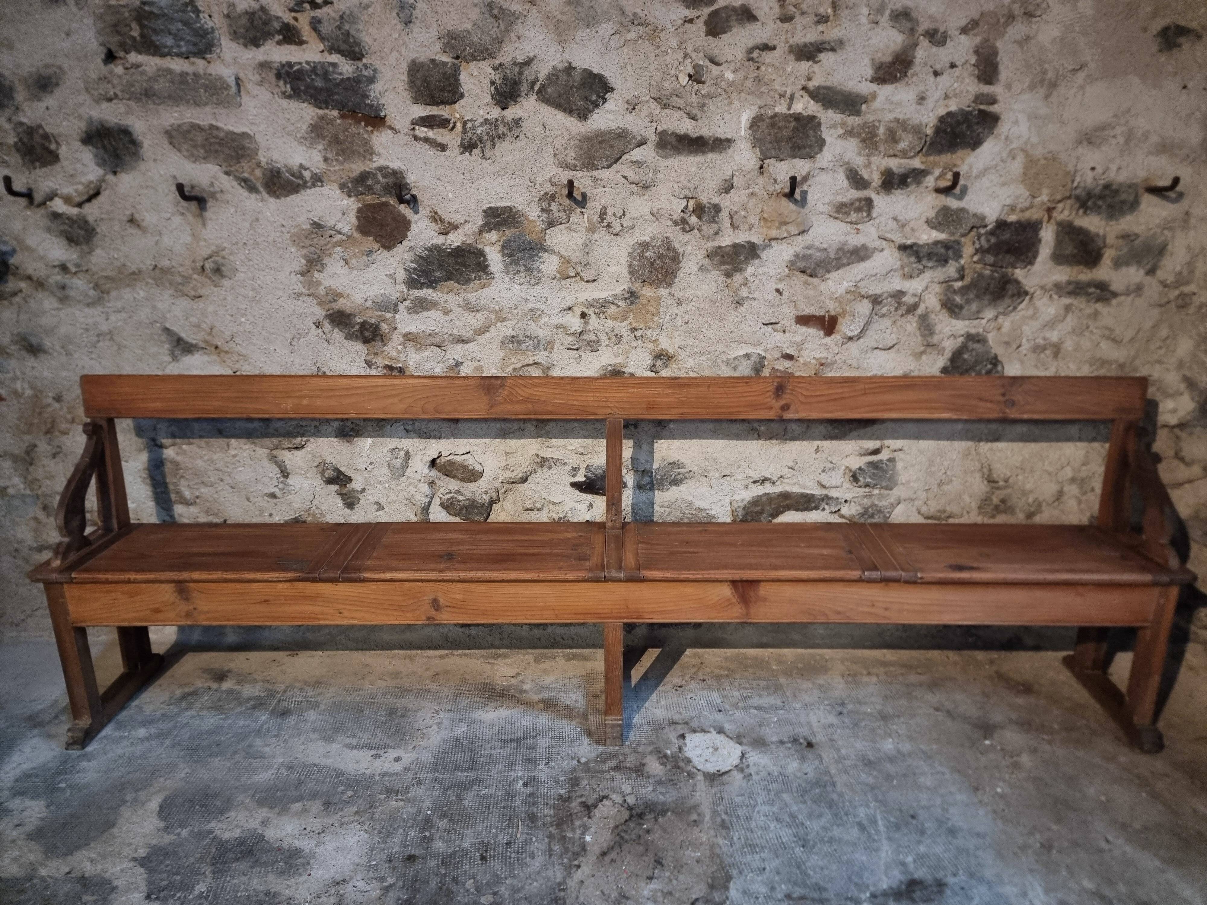 Banc de monastère antique XXL – Long banc de rangement en pin avec cadre en chêne, vers 1900–1920