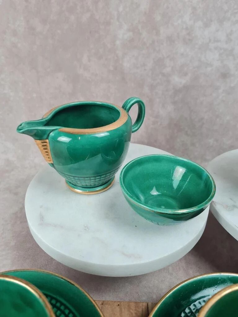 Service à café / thé Saint-Clément modèle 4044 vert émaillé doré – Art déco