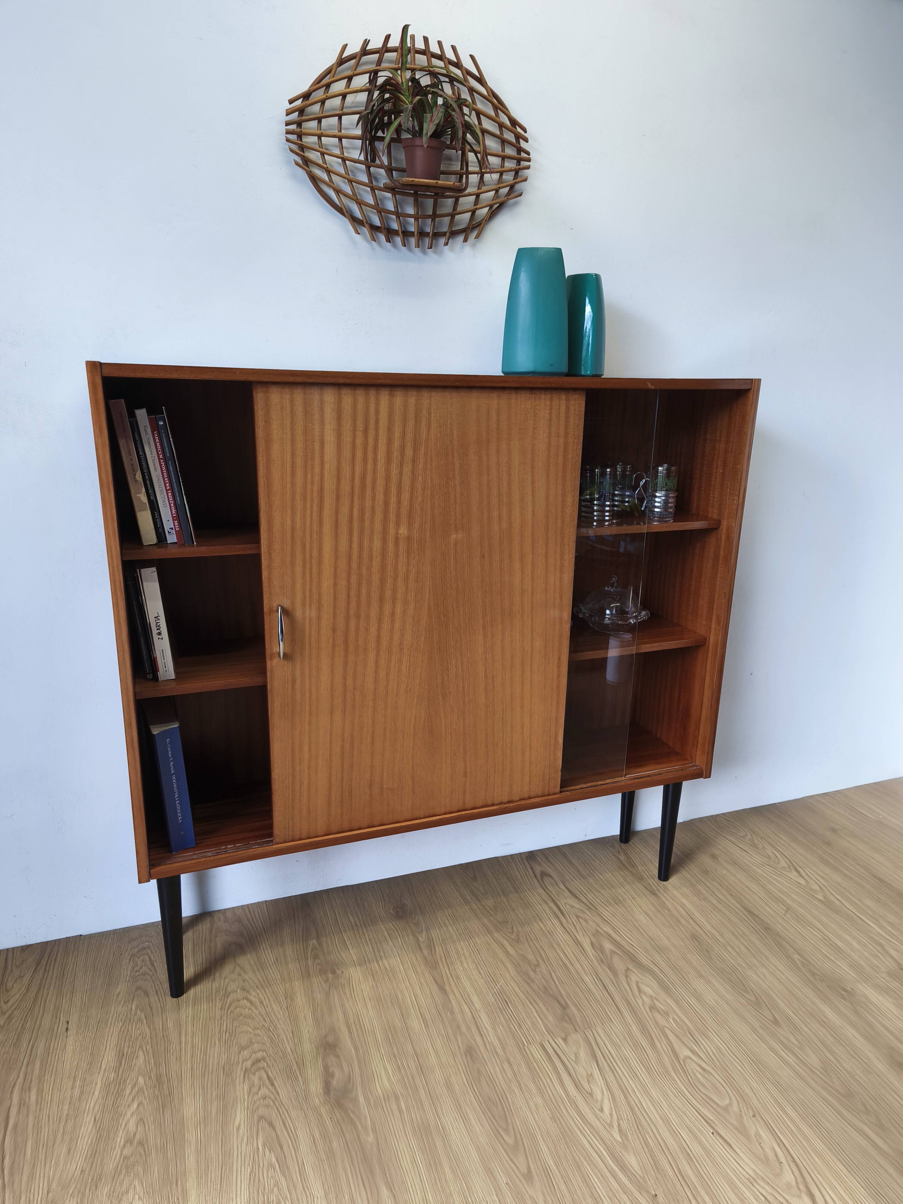 Modernist bookcase, 1970