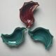 3 green and burgundy leaf-shaped bowls Verceram