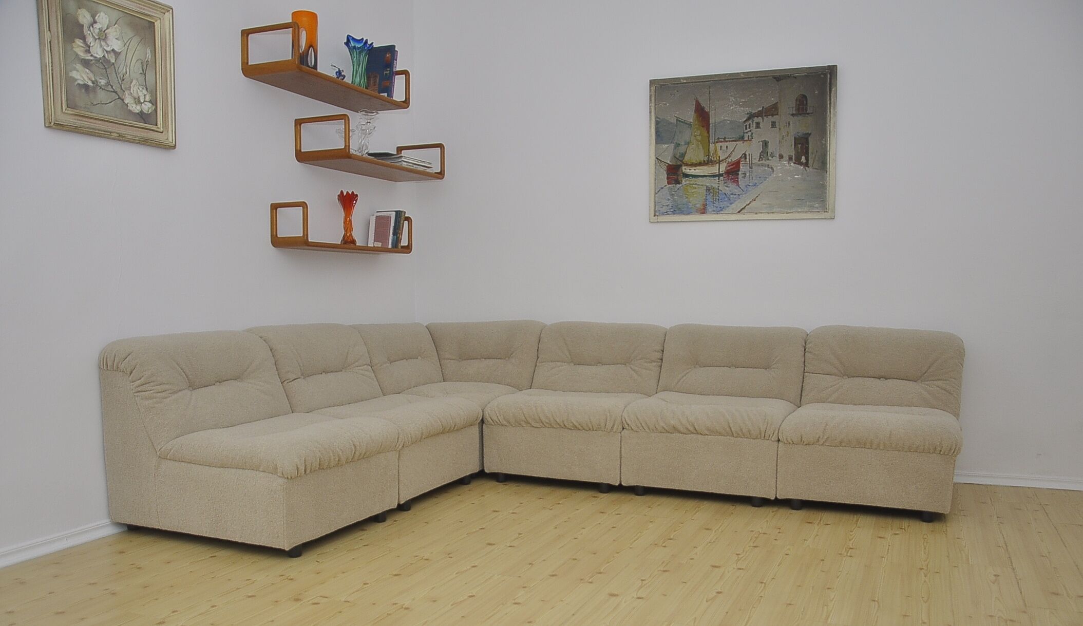 Modular sofa in beige boucle fabric, 1970s