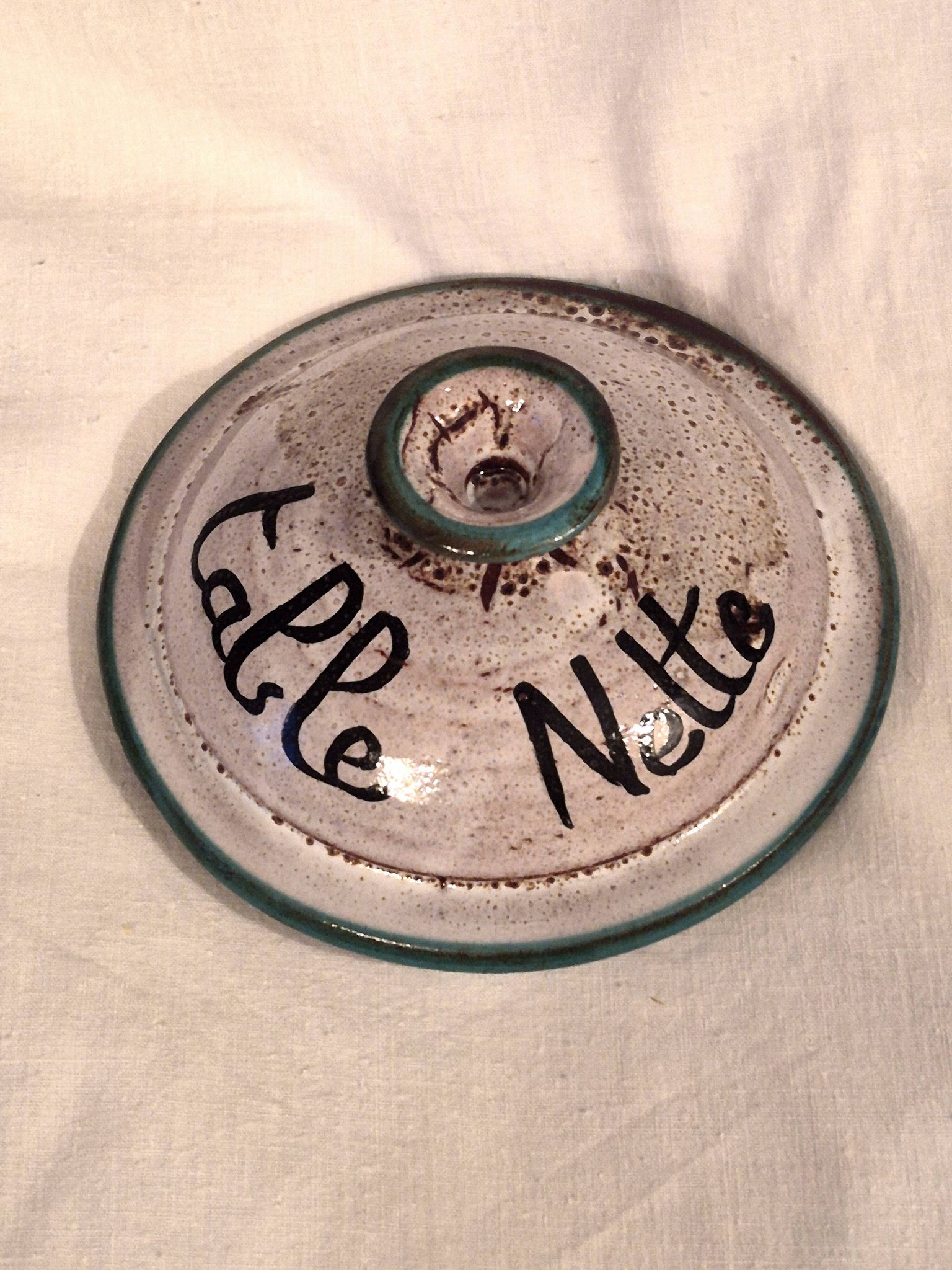 Cache-pot, Vase, Pot couvert, Vallauris motif « Aux Chardons » par E.Danie