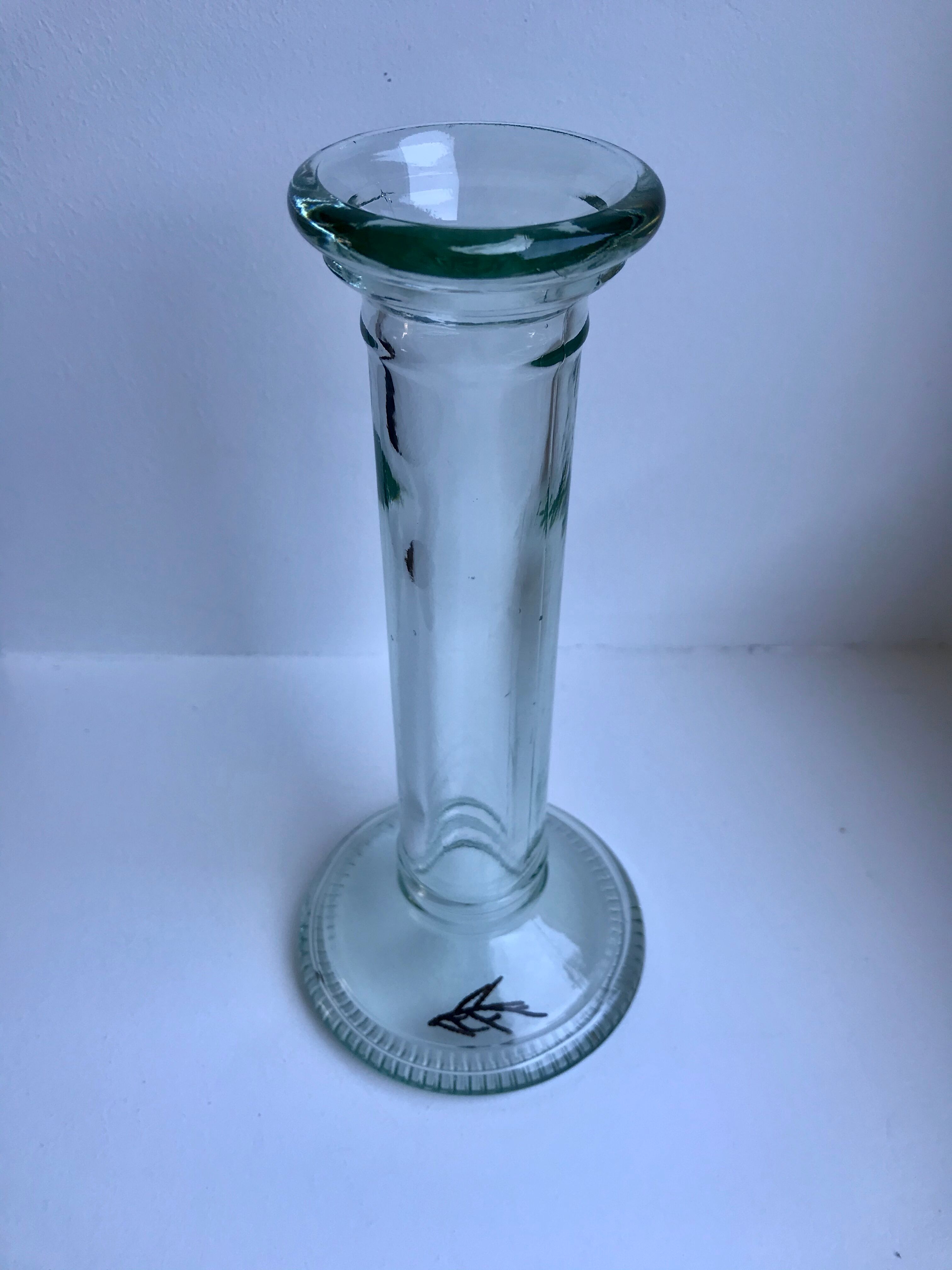 Candle holder design in bubbled glass made of vintage craftsmanship