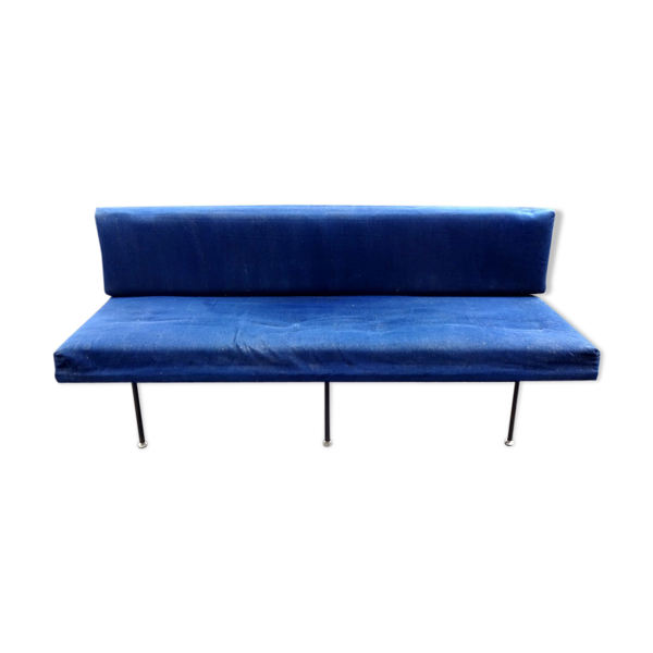 Banquette par Florence Knoll modèle 32 éditée par Knoll International — Beyit