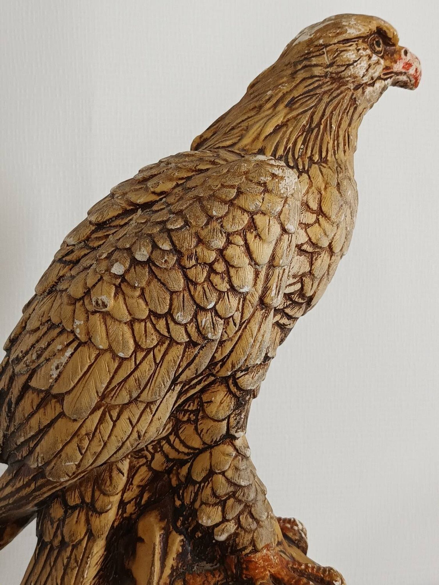 Statue d'aigle en plâtre vintage
