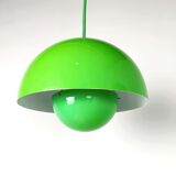 Green flowerpot hanging lamp by Verner Panton