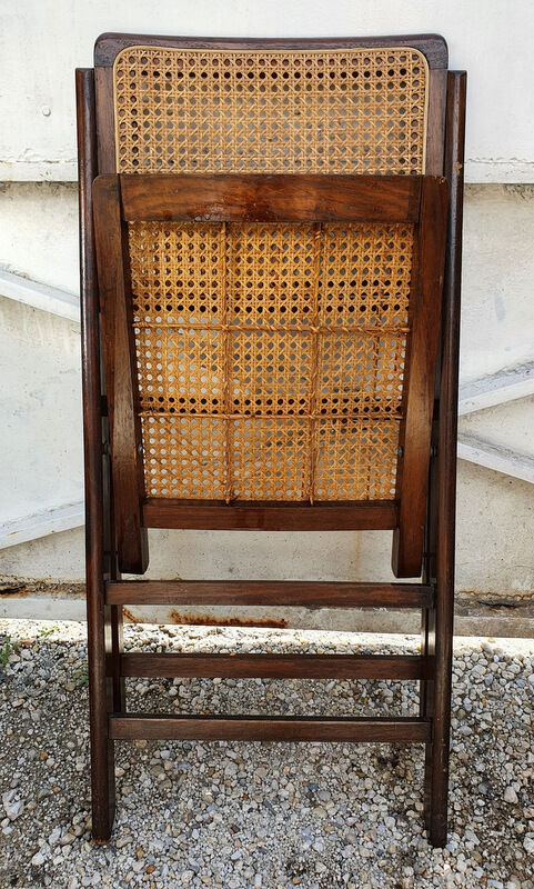 4 vintage wood and canning folding chairs