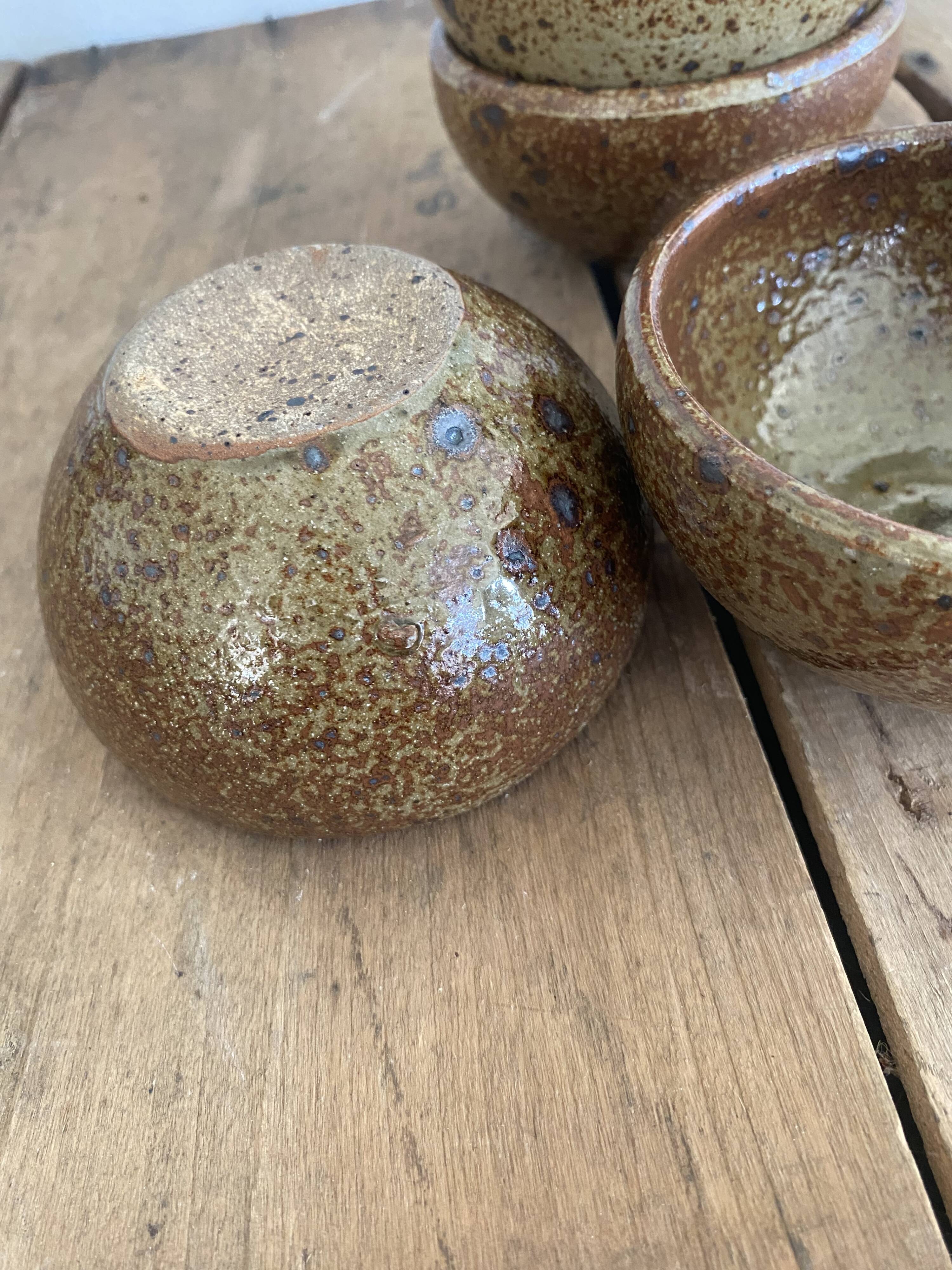 Salad bowl, 6 ramekins signed F. Baudat