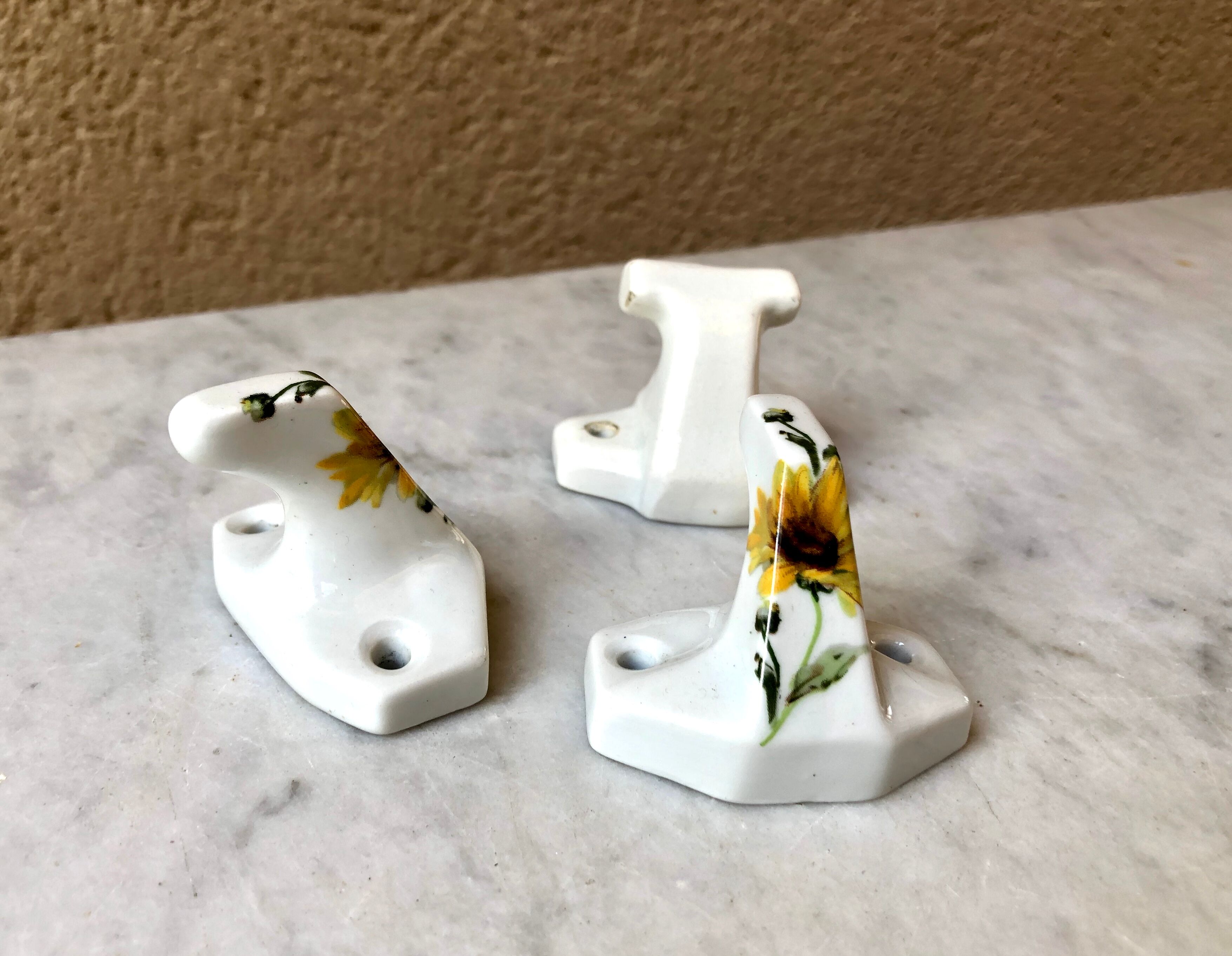 3 patères wall-makeers ceramic porcelain floral vintage 60 Samaritan France