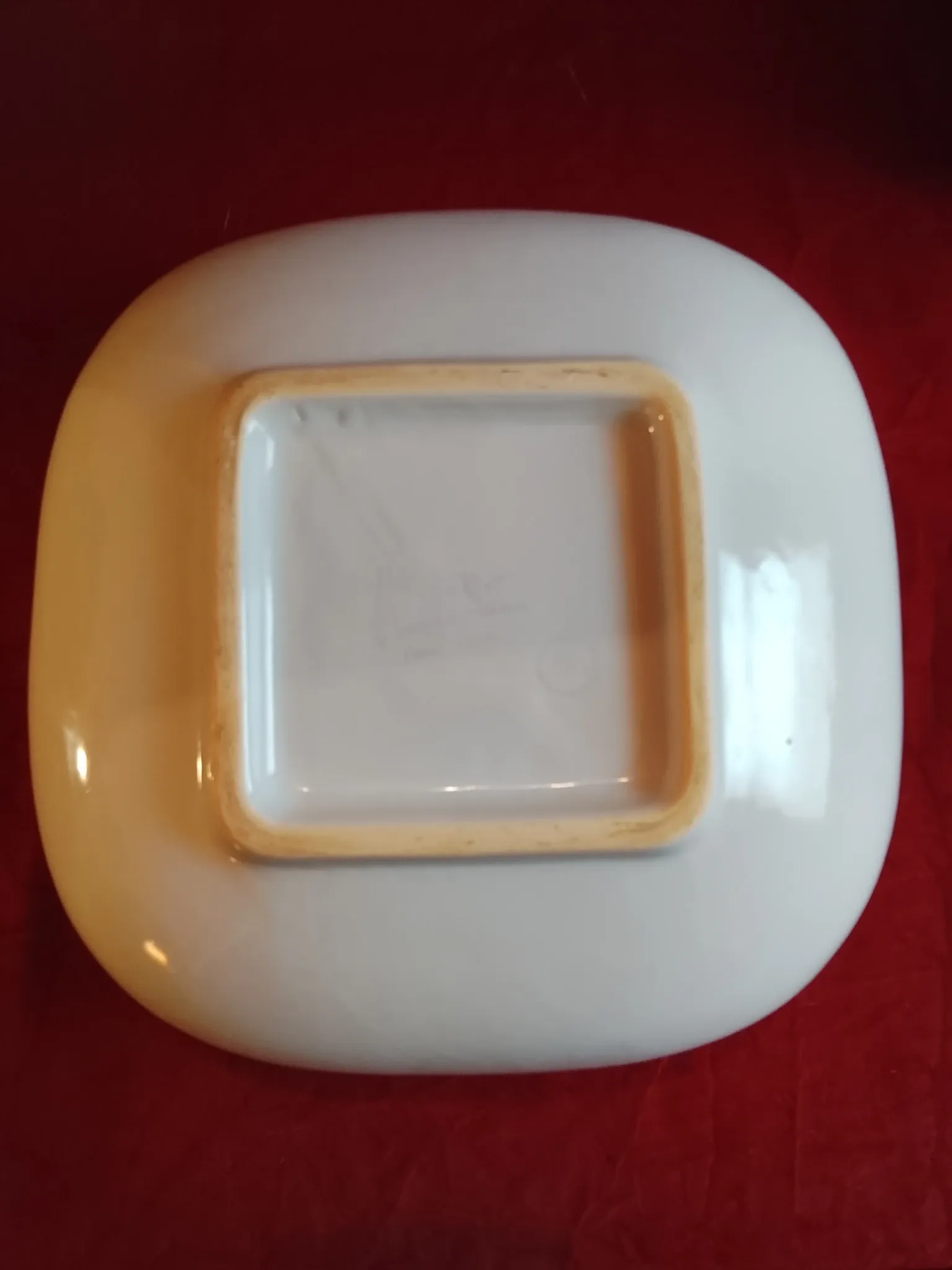 LARGE SQUARE SALAD BOWL / FRUIT BOWL IN FAIENCE SIGNED "QUIMPER"