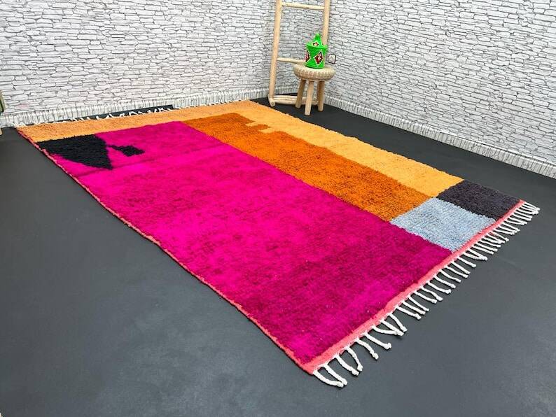 Handmade pure wool rug, size 150 x 250 cm