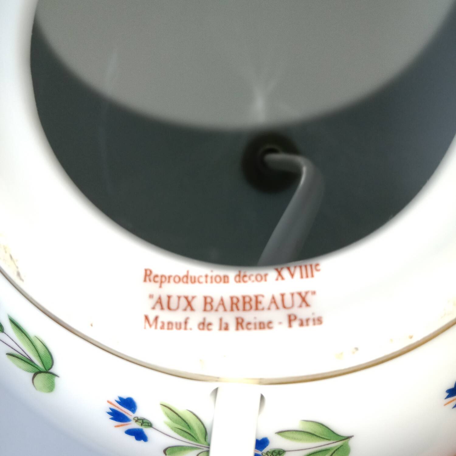 Pair of Royal Lily Aux Barbeaux Porcelain Ball Lamps