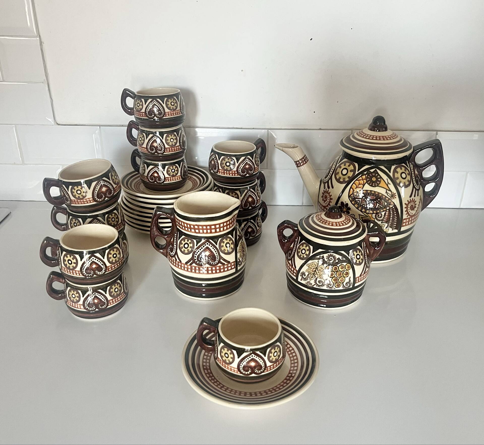 Antique tea and coffee service signed Paul Fouiffen Quimper